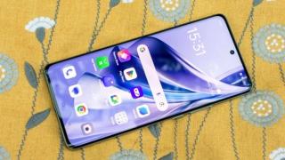Ce ne rezervă OPPO Reno12? Specificațiile terminalului ajung pe web, iar o randare cu iz realist îi dezvăluie design-ul