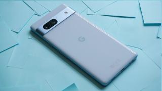 Google Pixel 8a vine cu upgrade-uri majore la display și stocare; Promite actualizări pe 7 ani