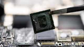 SUA blochează accesul Huawei la procesoare Intel şi Qualcomm