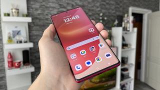 Motorola edge 50 Fusion: OS, UI și aplicații incluse în noul Hello UX, cu un strop de AI