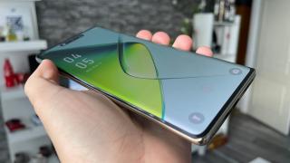 Infinix Note 40 Pro 4G: Specificații de mid-range solid, cu accent pe baterie și ecran