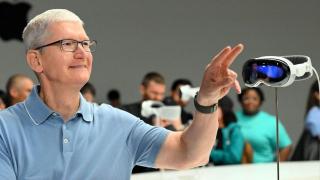 Apple Vision Pro provoacă emoții puternice utilizatorilor, spune Tim Cook