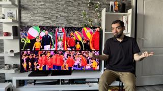 M-am pregătit să strig “GOL!” la competiţiile verii cu un TV OLED Samsung de top, cu AI, panou anti reflexie