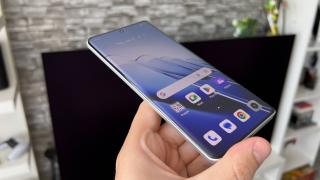 Realme GT 6: Display de flagship pe bune, super luminos și cu panou LTPO 1-120Hz
