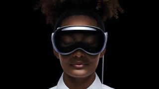 Headset-ul Vision Pro 2 este suspendat ca proiect; Apple lucrează la o versiune mai ieftină