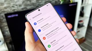 Realme GT 6: realme UI 5.0 aduce extra funcții AI, control prin gesturi în aer
