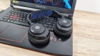 Am testat Steelseries Arctis Nova 5P: Căști wireless over-ear pentru gameri, ce aduc peste 100 de moduri de sunet + o aplicație intuitivă pentru control facil