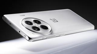 OnePlus Ace 3 Pro a înregistrat deja 200.000 de precomenzi; lansare pe 27 iunie