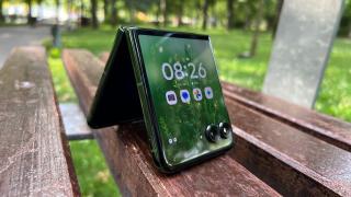 Motorola RAZR 50 Ultra: Benchmark-uri foarte apropiate de Snapdragon 8 Gen3 în zona de pliabile