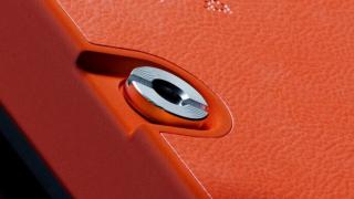 CMF Phone (1) va oferi acces la componente prin capacul spate detașabil
