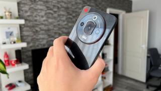 Nubia Focus Pro: Camera surprinde prin masivitate și look-ul de camera phone, dar cum arată rezultatele?