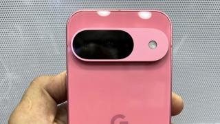 Google Pixel 9 în versiunea "Pantera Roz" apare într-un scurt sclip video hands-on; Lansarea la o lună distanță