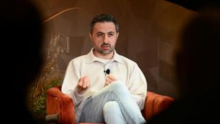 Mustafa Suleyman afirmă că datele web sunt de domeniul public; Legalitatea colectării datelor de către AI, intens dezbătută
