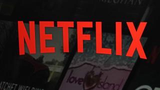 Netflix începe să elimine abonamentul Basic (fără reclame); Apare opțiunea nouă (cu reclame) și rămâne la posturi abonamentul Standard (mai scump)