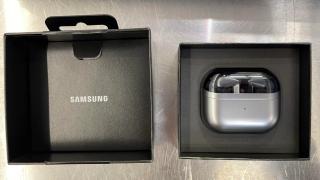 Primele fotografii hands-on cu Samsung Galaxy Buds 3 Pro; Un utilizator Reddit le-a achiziționat înainte de lansare