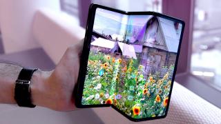 Huawei va revoluționa telefoanele "Fold" cu un triplu pliabil, cu pliere şi spre interior şi spre exterior