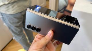Samsung Galaxy Z Fold6 hands on şi impresii: democratizarea artei pentru toată lumea, acum cu Galaxy AI, ecran extern mai mare