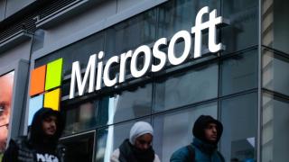 Defecțiune Windows și CrowdStrike afectează telecomunicațiile mondiale; Bănci și transporturi paralizate