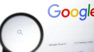 Funcția Drag to Search ajunge în Google Chrome, pentru căutări mai ușoare pe internet
