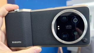 Xiaomi 15 Ultra va sosi cu o cameră telephoto de 200 de megapixeli, cu zoom optic 4.x (Zvon)