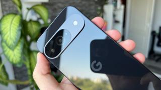 Google Pixel 9: Wi-Fi 7, 5G, NFC și transfer rapid de date chiar și prin fir, via USB-C 3.2