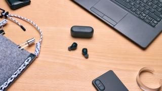 Căşti noi Sony wireless: WF-C510 au preţ accesibil, autonomie de 11 ore, nuanţe cool