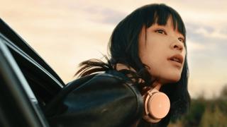 Bang & Olufsen aduce pe piață căștile flagship de lux Beoplay H100, cu promisiunea unui ANC remarcabil, construcție modulară