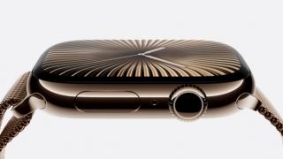 Apple Watch Series 10 este aici și aduce cel mai mare display de pe un ceas watchOS, opțiune glossy "Jet Black" și variante Titanium
