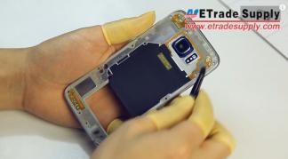 Samsung Galaxy S6 este disecat în faţa camerei, pare destul de greu de dezasamblat (Video)