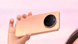 HONOR Magic7 e acum oficial și e un flagship în toată regula, cu procesor Snapdragon 8 Elite sub capotă