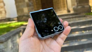 Samsung Galaxy Z Flip FE va avea procesor Exynos până la urmă, reciclat de la un telefon din 2024