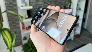 Ce telefoane Motorola primesc actualizarea la Android 15 (Listă)