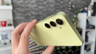 Samsung Galaxy A56 va suporta încărcare rapidă la 45W, în timp ce Galaxy S25 rămâne la 25W