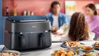  E LUNI e AMAZON: airfryer Philips cu două compartimente și tehnologie rapid air