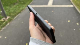 ASUS ROG Phone 9 Pro: Conectivitate 5G, Wi-Fi 7, două porturi USB-C