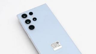 Titanium Silver Blue este noua culoare hit pregătită pentru Galaxy S25 Ultra; Iată cum va arăta