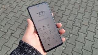 TCL 50 NXTPAPER 5G: Display special, un IPS luminos ce se transformă în E-Ink la comandă
