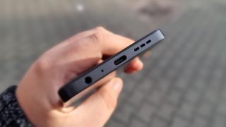 TCL 50 NXTPAPER 5G: Conectivitate pur midrange, dar cu valori bune la testele Ookla + NFC pentru plăți contactless