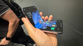 Xiaomi Mix Flip 2 se va lansa mai devreme decât ne aşteptam; Îi aflăm specificaţiile