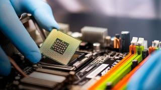 Semiconductori „Made in Romania”; România devine un hub al industriei cu o investiție de 130 de milioane de euro