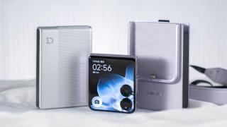 Xiaomi Mix Flip 2 va avea o cameră mai slabă decât primul Mix Flip (Zvon/scăpări)