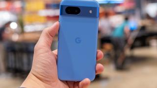 Google dezvăluie câte cicluri de încărcare suportă bateriile telefoanelor Pixel