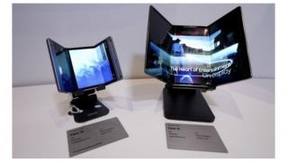 Samsung vrea să producă 200.000 de telefoane triplu pliabile în 2025