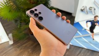 Samsung Galaxy S25 Ultra Video Hands-on: Snapdragon 8 Elite for Galaxy duce performanța pe podium, cameră ultra-wide cu upgrade și un AI care șterge zgomote din clipuri