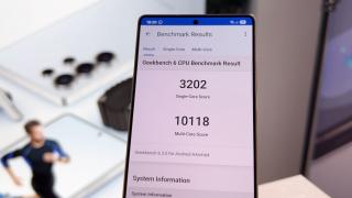 L-am testat pe Samsung Galaxy S25 Ultra în GeekBench 6; Cum se descurcă procesorul Snapdragon 8 Elite for Galaxy?
