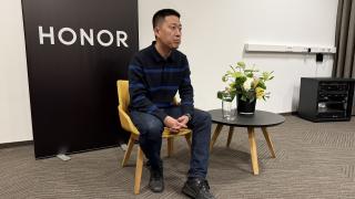 "Nu ne-am făcut mari în România cu telefoane ieftine, ci cu flagship-uri!" - Interviu cu Stanley Yan, country manager HONOR România