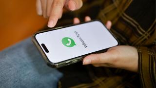 Aplicația WhatsApp pentru iOS va primi suport pentru conturi multiple curând; Funcționalitatea se află în fază de testare Beta