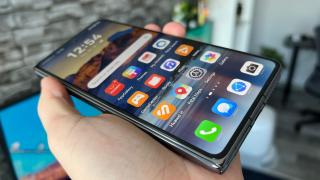 Huawei Mate X6: OS, UI, aplicații cu un EMUI 15 în care te poti încrede