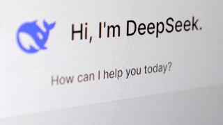 China accelerează autonomia AI; DeepSeek acum pe platforma Huawei