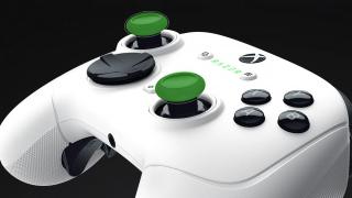 Razer Wolverine V3 Pro și V3 Tournament Edition vin acum pe alb, controllere premium pentru Xbox și PC